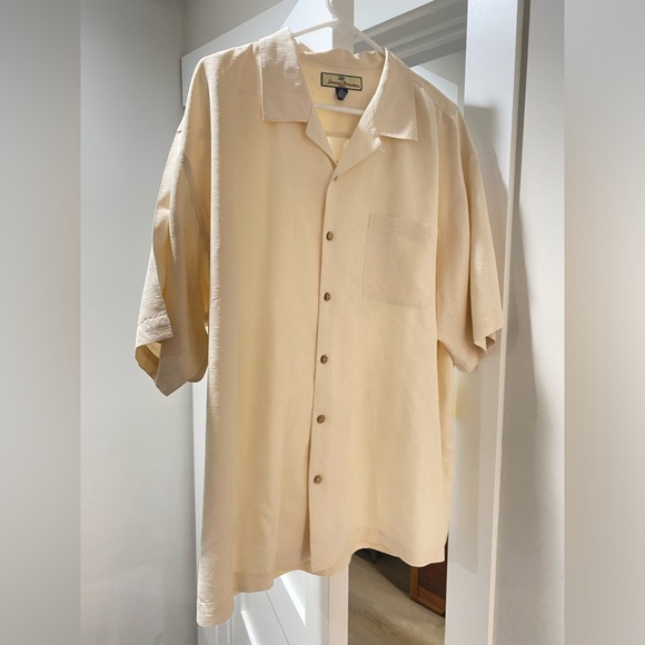 Classic Tommy Bahama silk short sleeve button down “The King of Cool” men’s XL. - Picture 3 of 5